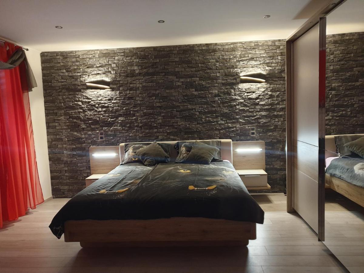 Room Petra In Centertown Senj  Exterior photo