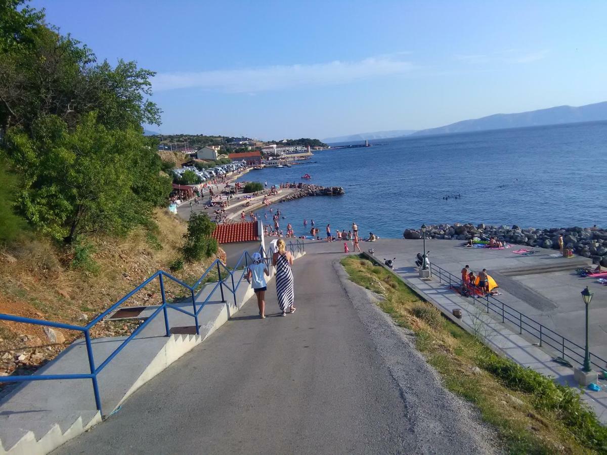 Room Petra In Centertown Senj  Exterior photo